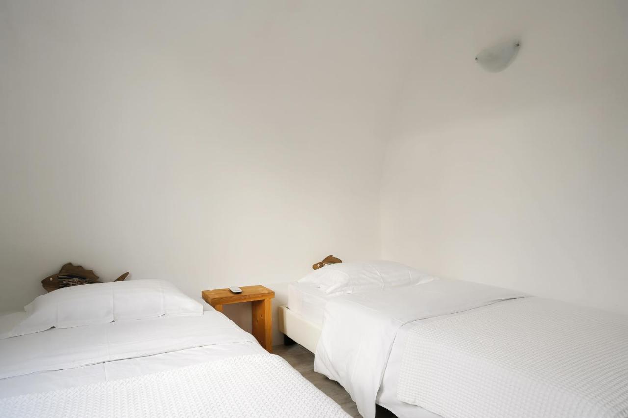 Exi Sea Side Aparthotel